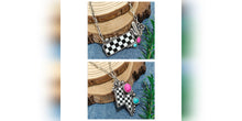 Load image into Gallery viewer, Checkered Chain Necklace
