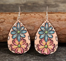 Load image into Gallery viewer, Wood flower Teardrop Earrings