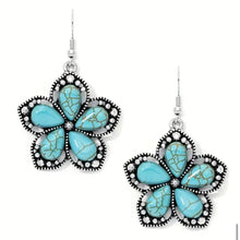Load image into Gallery viewer, Flower Turquoise earrings