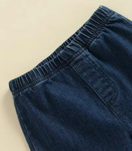 Load image into Gallery viewer, Fade out flare  jeans