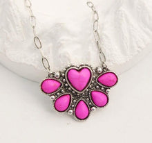 Load image into Gallery viewer, Vintage Heart Cluster Necklace