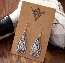 Load image into Gallery viewer, Vintage Western Earrings