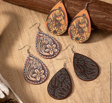 Load image into Gallery viewer, Painted Teardrop earrings