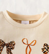 Load image into Gallery viewer, Leopard Bows Outfit