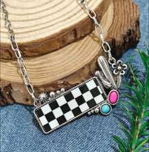 Load image into Gallery viewer, Checkered Chain Necklace