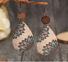 Load image into Gallery viewer, Wooden Drop Sunflower Earrings