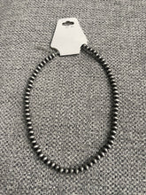 Load image into Gallery viewer, Navajo pearl strand necklaces