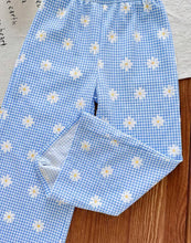 Load image into Gallery viewer, Plaid Daisy Pant Outfit