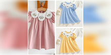 Load image into Gallery viewer, Puff Sleeve Floral Collar Dress