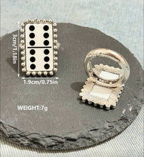 Load image into Gallery viewer, Domino Jewelry