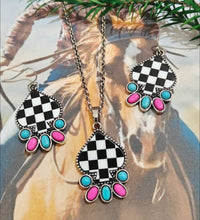 Load image into Gallery viewer, Checkered Spade Jewelry Set