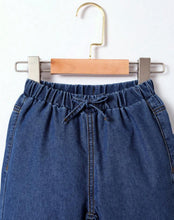Load image into Gallery viewer, Ruffled Flare Leg Jeans