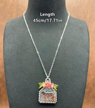 Load image into Gallery viewer, Flower Cow Tag Necklace