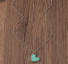 Load image into Gallery viewer, Turquoise Heart knotted Chain