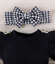 Load image into Gallery viewer, Patchwork Onesie/matching socks/headband