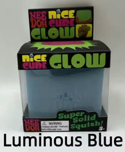 Load image into Gallery viewer, Glow in the dark Cube Nee ***