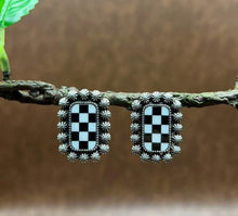 Load image into Gallery viewer, Checkered Post Earrings