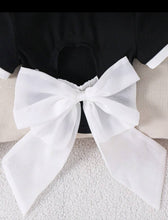 Load image into Gallery viewer, Crop Bow Top