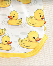 Load image into Gallery viewer, Duck Short outfit