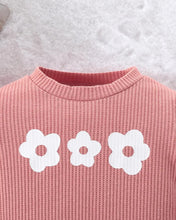 Load image into Gallery viewer, Floral Print Outfit