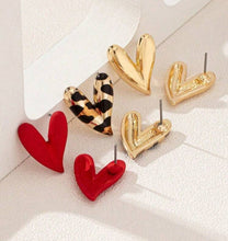 Load image into Gallery viewer, Heart Post Earrings