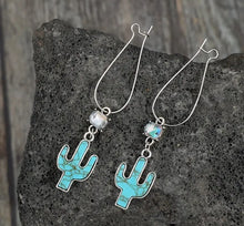 Load image into Gallery viewer, Silver Turquoise dangle earrings