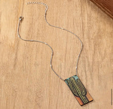 Load image into Gallery viewer, Leather pendant necklace