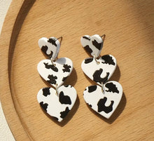 Load image into Gallery viewer, Post Dangle heart Earrings