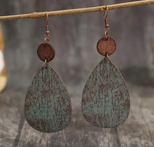 Load image into Gallery viewer, Wooden Hook earrings