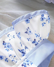 Load image into Gallery viewer, Blue Flowered onesie/Hat
