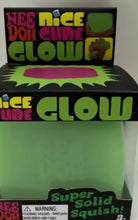 Load image into Gallery viewer, Glow in the dark Cube Nee ***