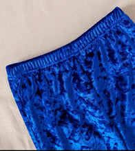Load image into Gallery viewer, Hooded Velvet Sweatsuit