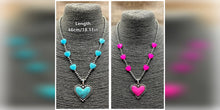 Load image into Gallery viewer, Hearts Galore Necklace