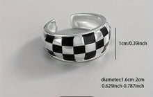 Load image into Gallery viewer, Silver Checkered Ring