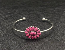 Load image into Gallery viewer, Flower bangle bracelet