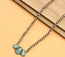 Load image into Gallery viewer, Navajo pearl boho necklace