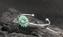 Load image into Gallery viewer, Flower bangle bracelet