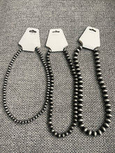 Load image into Gallery viewer, Navajo pearl strand necklaces
