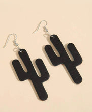 Load image into Gallery viewer, Cactus drop earrings