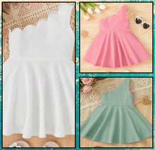 Load image into Gallery viewer, Scallop trim flare dress