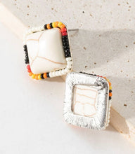 Load image into Gallery viewer, Beaded stud earrings