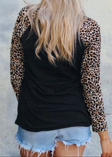 Load image into Gallery viewer, Lace up leopard long sleeve shirt