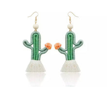 Load image into Gallery viewer, Thread cactus earrings