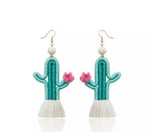 Load image into Gallery viewer, Thread cactus earrings