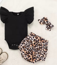 Load image into Gallery viewer, Leopard bummie outfit