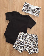 Load image into Gallery viewer, Mama’s bestie bummies outfit