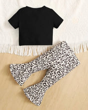 Load image into Gallery viewer, Twist front top leopard outfit
