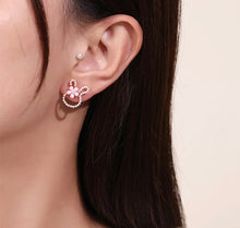 Load image into Gallery viewer, Pearl Bunny Head earrings